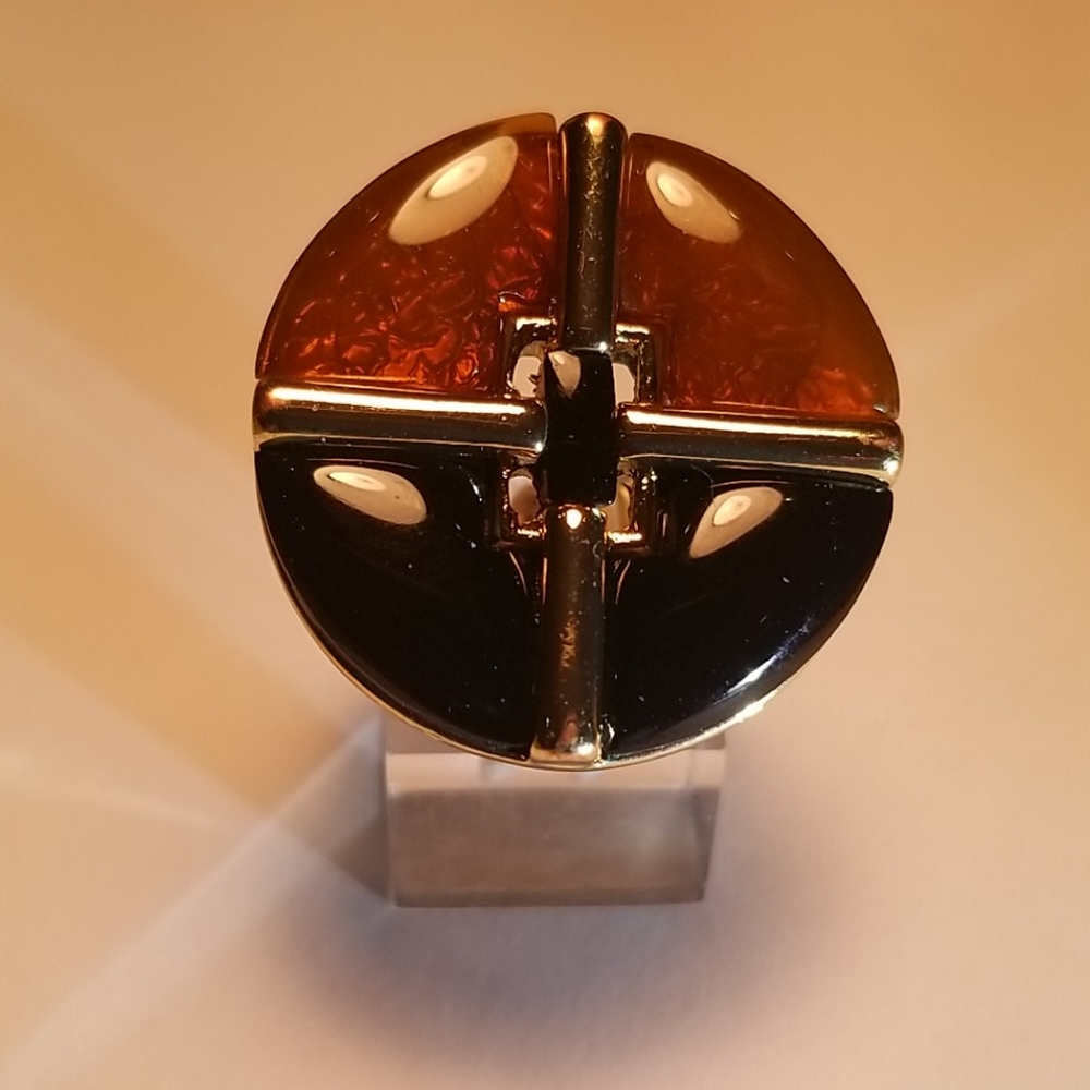 Lady's fashion ring